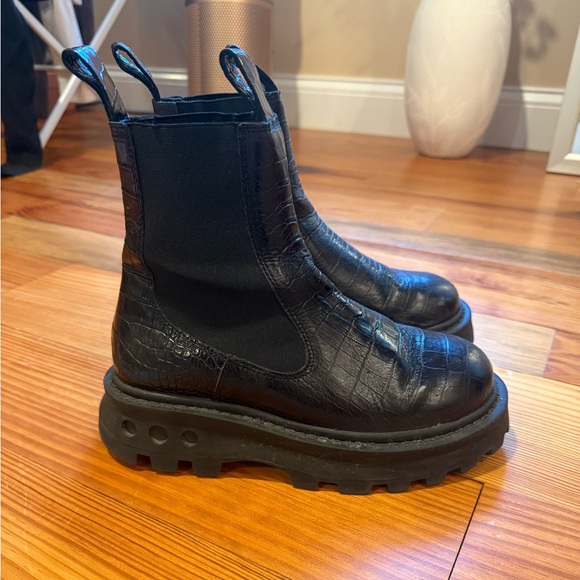 Simon Miller Scrambler Lug-Sole Croc Embossed Leather Chelsea Boot - Picture 2 of 4